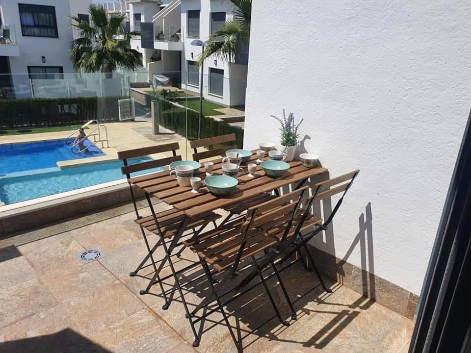 Casa Lela Met Dakterras Apartman Pilar de la Horadada Kültér fotó