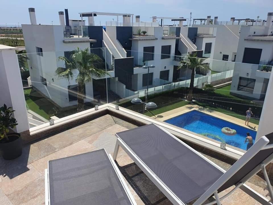 Casa Lela Met Dakterras Apartman Pilar de la Horadada Kültér fotó