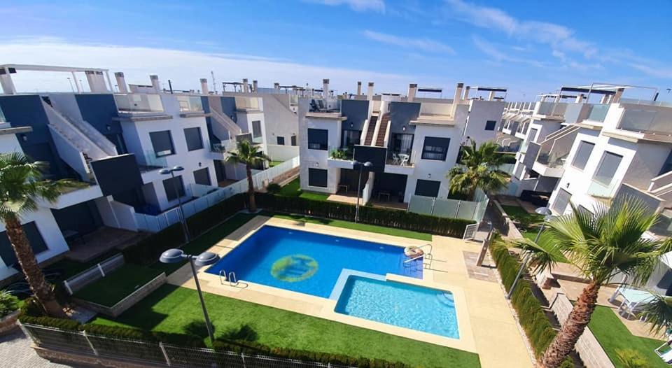 Casa Lela Met Dakterras Apartman Pilar de la Horadada Kültér fotó